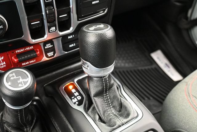 Used 2024 Jeep Wrangler Unlimited Rubicon AWD/4WD image 26