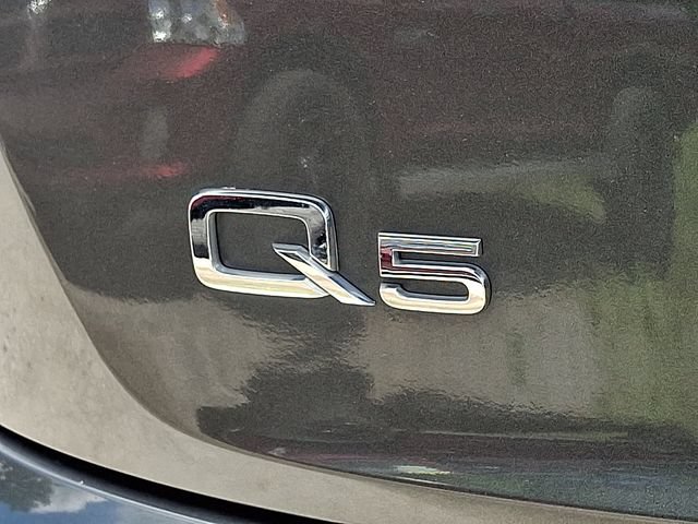Used 2021 Audi Q5 e Premium Plus w/ Premium Plus Package AWD/4WD image 30