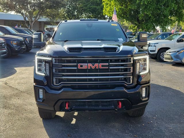 Used 2022 GMC Sierra 2500 AT4 w/ AT4 Premium Plus Package AWD/4WD image 2