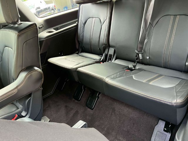 Certified 2023 Ford Expedition Max Platinum AWD/4WD image 19