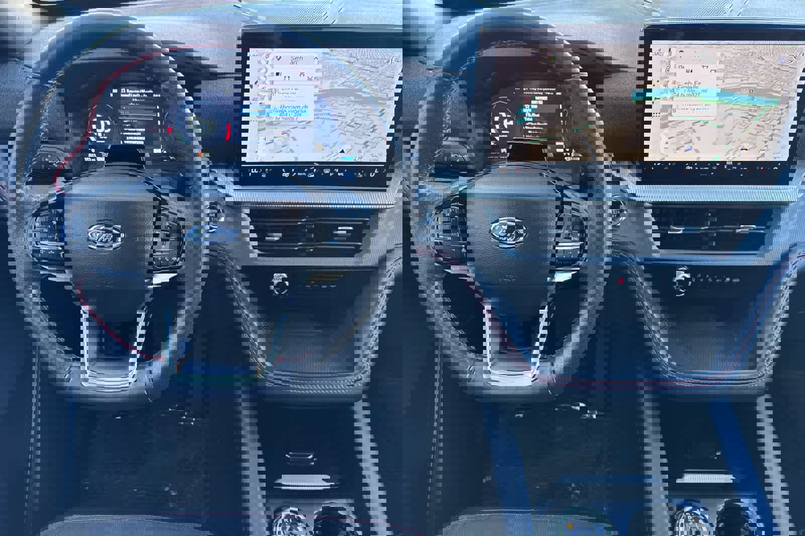 Certified 2025 Ford Explorer ST-Line w/ ST-Line Street Pack image 14