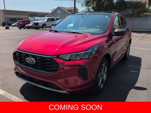 Certified 2024 Ford Escape ST-Line w/ Tech Pack #1 AWD/4WD image 3