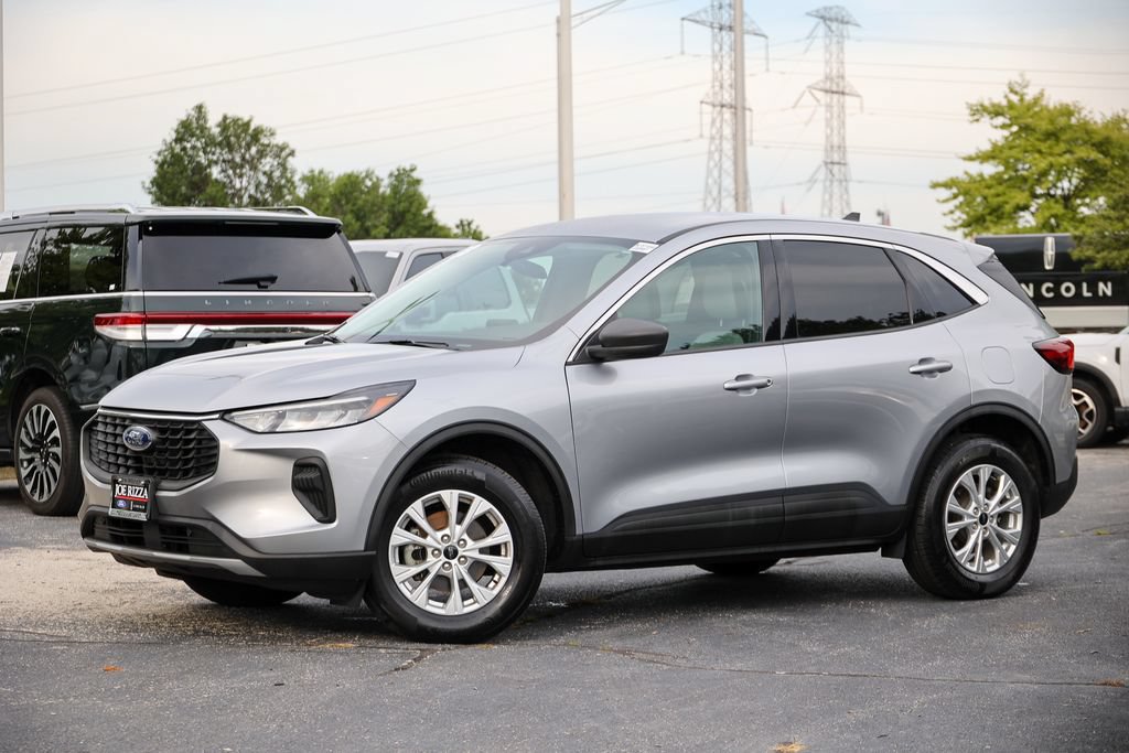 Certified 2023 Ford Escape Active AWD/4WD image 16