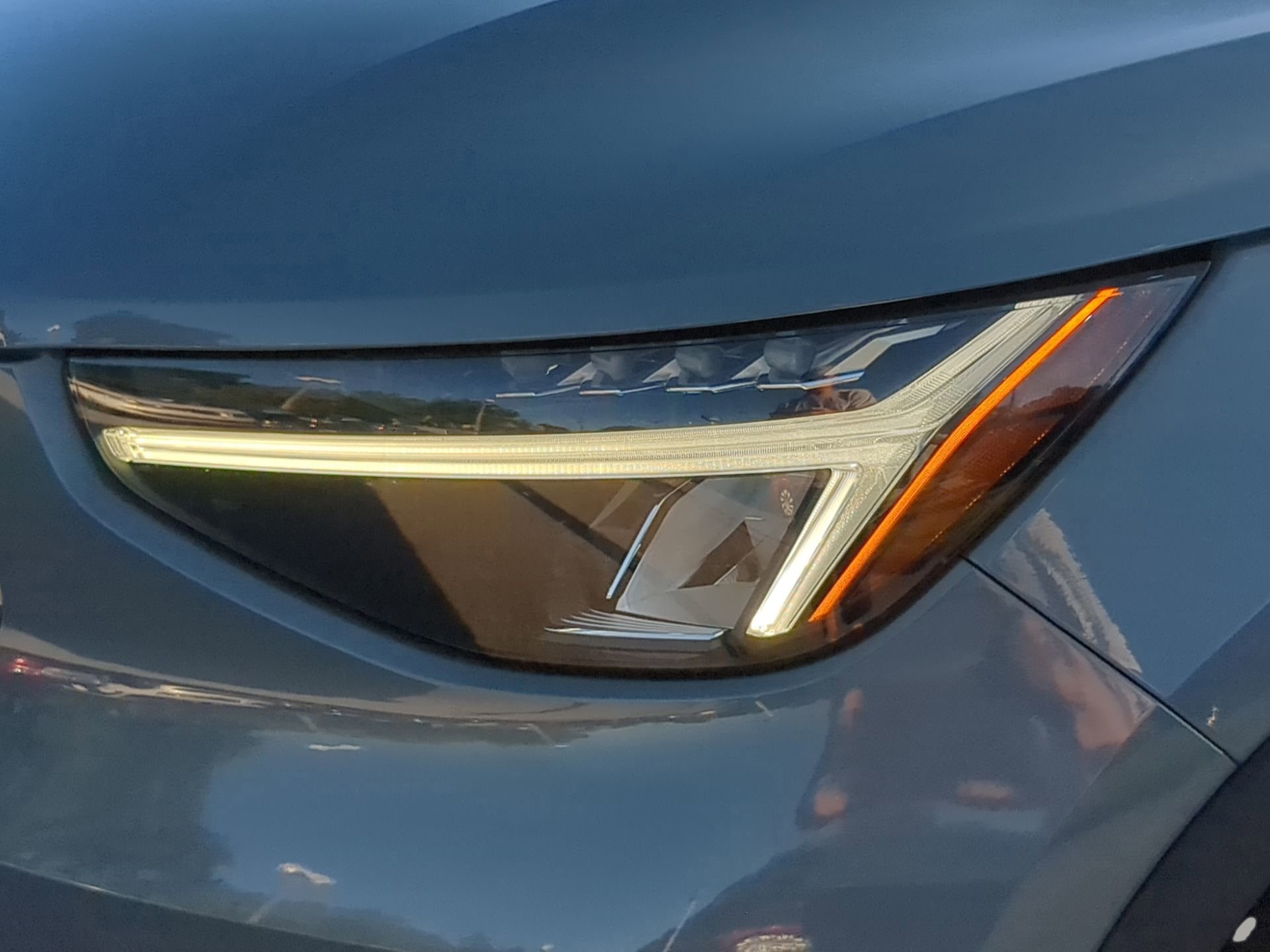 Used 2023 Volvo XC40 B5 Plus w/ Protection Package Premier image 44