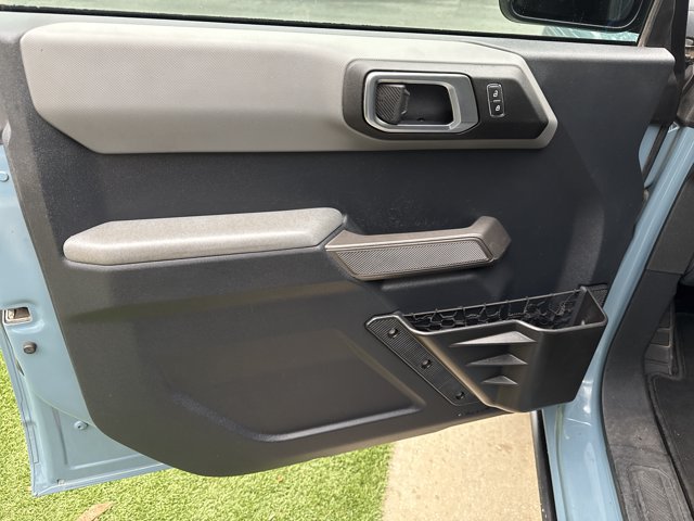 Certified 2022 Ford Bronco Black Diamond AWD/4WD image 8