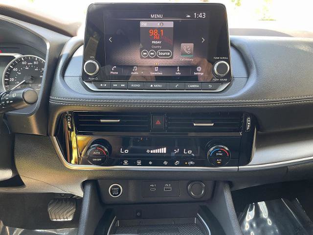 Used 2022 Nissan Rogue SV image 22