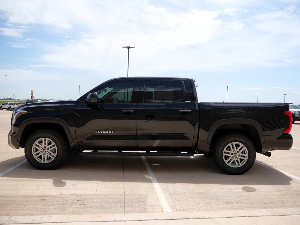 Used 2022 Toyota Tundra SR5 AWD/4WD image 3