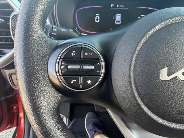 Used 2024 Kia Soul LX w/ LX Technology Package FWD image 15