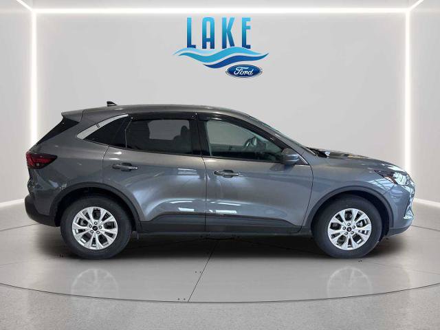 Certified 2023 Ford Escape Active AWD/4WD image 2