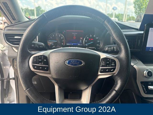 Certified 2021 Ford Explorer XLT w/ Equipment Group 202A RWD image 18