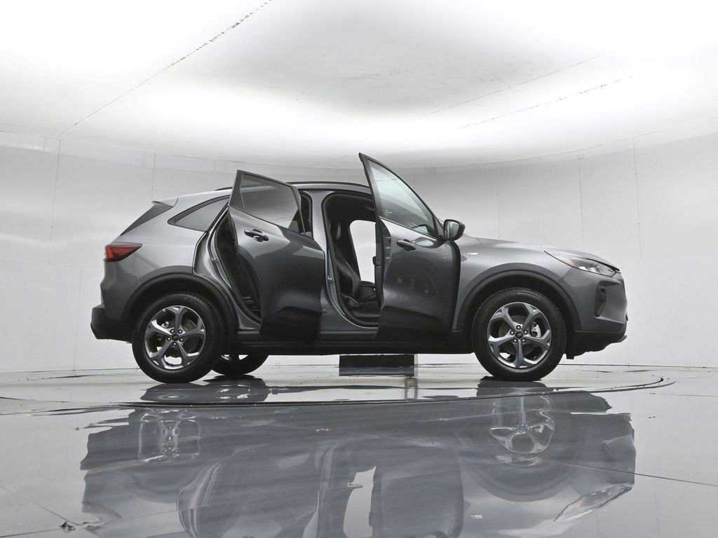 Certified 2025 Ford Escape ST-Line AWD/4WD image 51