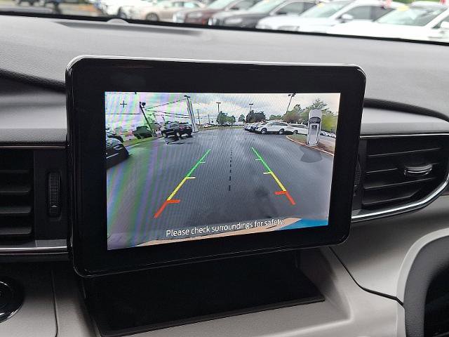 Certified 2022 Ford Explorer XLT w/ Equipment Group 202A AWD/4WD image 18