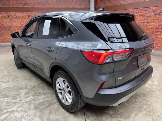 Certified 2022 Ford Escape SE image 3