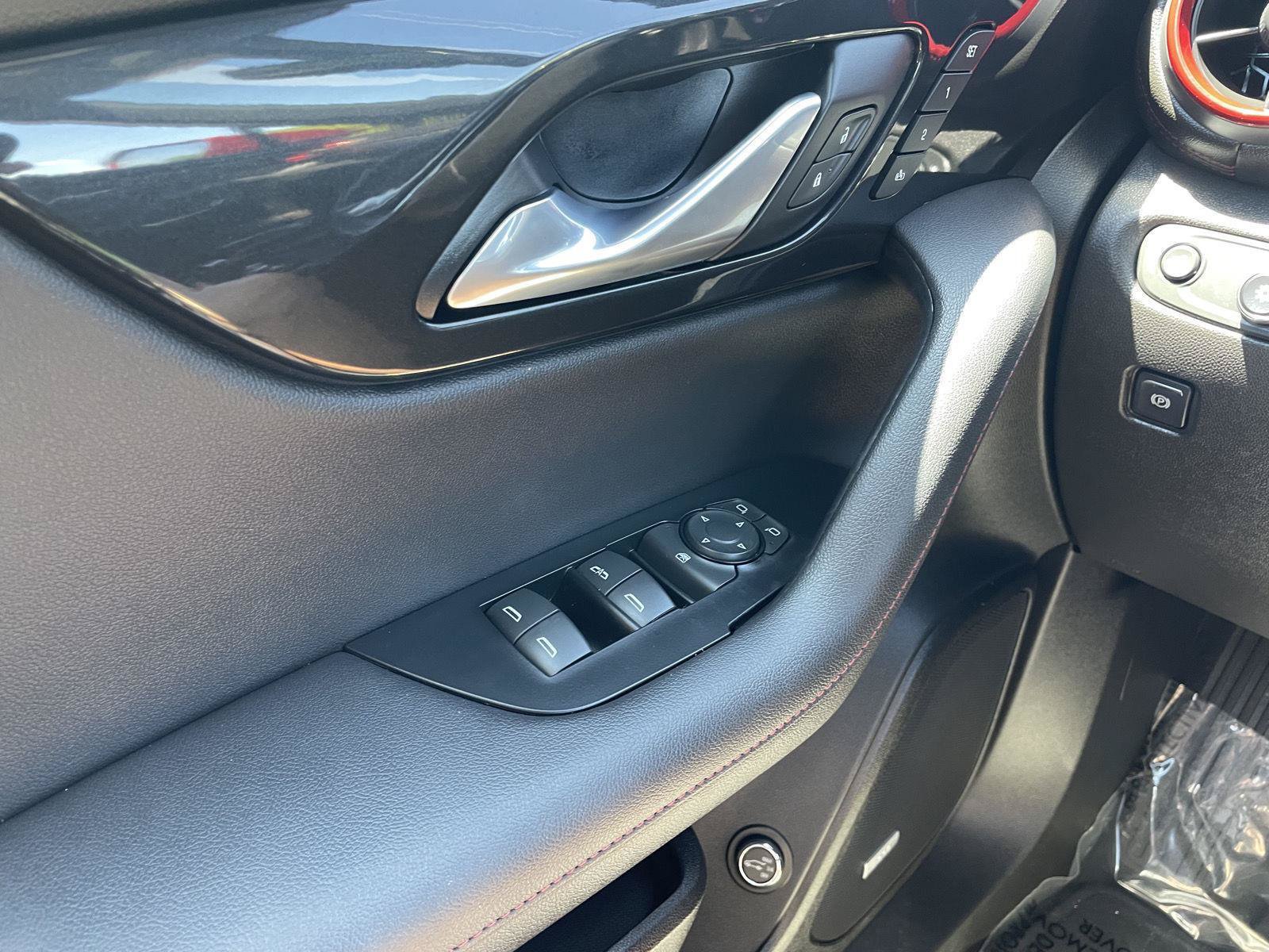 Used 2019 Chevrolet Blazer RS AWD/4WD image 36
