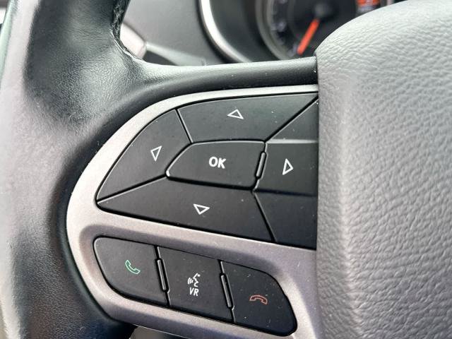 Used 2019 Jeep Cherokee Limited AWD/4WD image 17