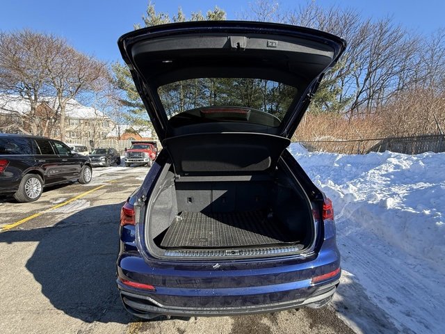 Used 2023 Audi Q3 2.0T Premium image 7