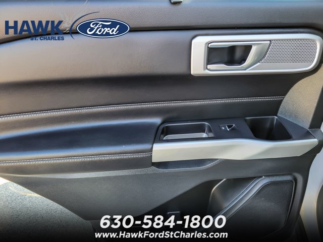 Certified 2022 Ford Explorer Limited w/ Equipment Group 301A AWD/4WD image 21