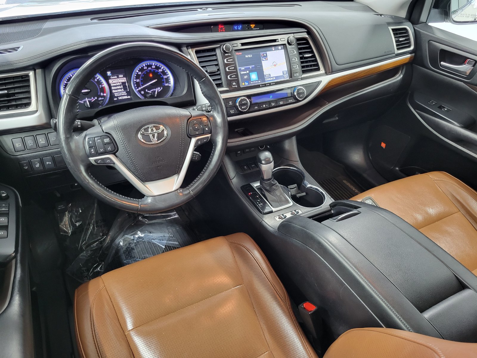 Used 2018 Toyota Highlander Limited Platinum AWD/4WD image 25