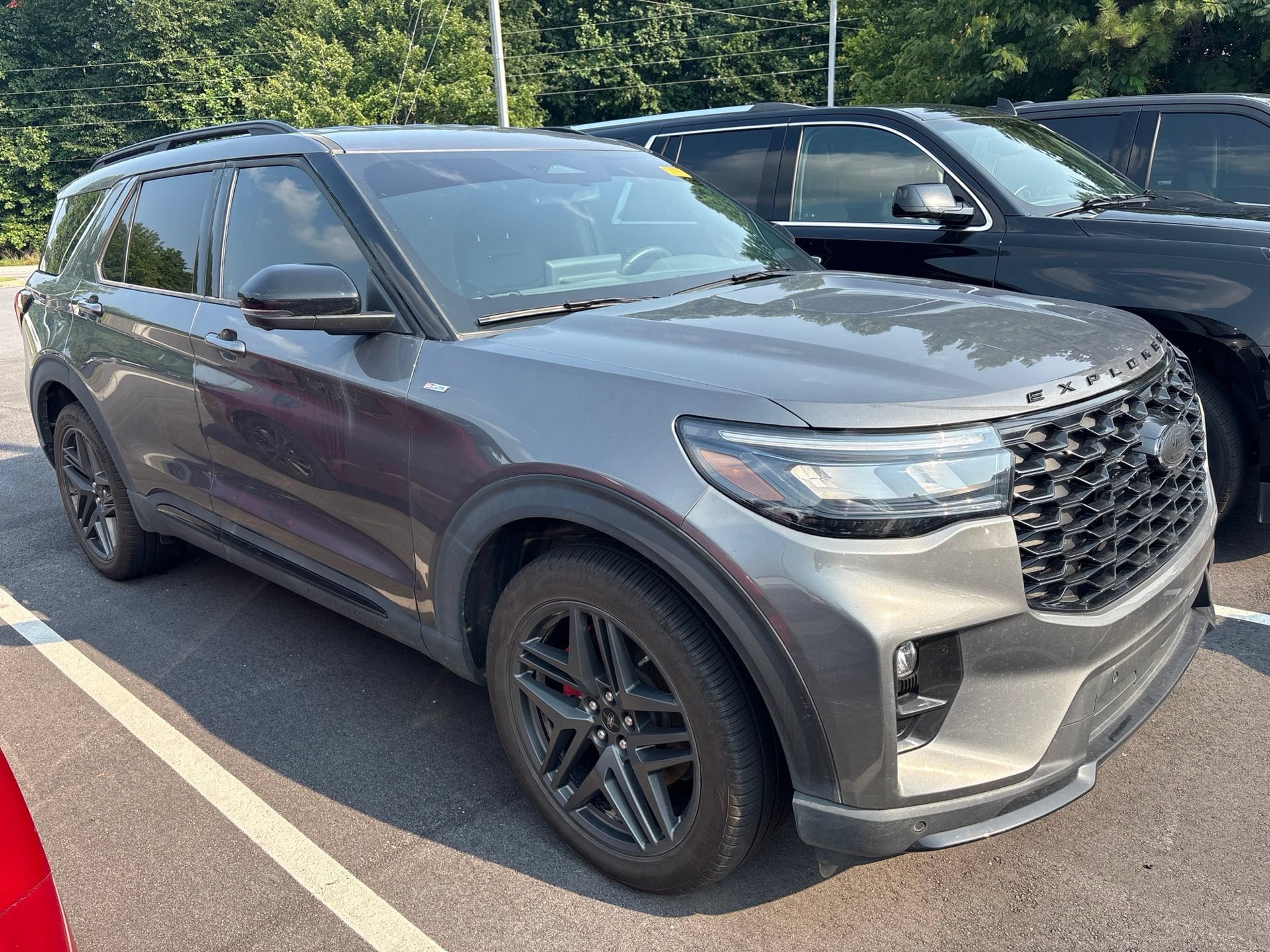 Certified 2025 Ford Explorer ST-Line w/ Premium Package RWD image 2