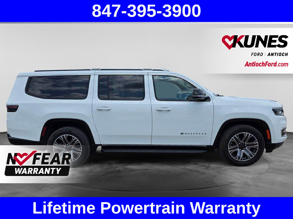 Used 2024 Jeep Wagoneer L Series II w/ Flexible Seating Group AWD/4WD image 11