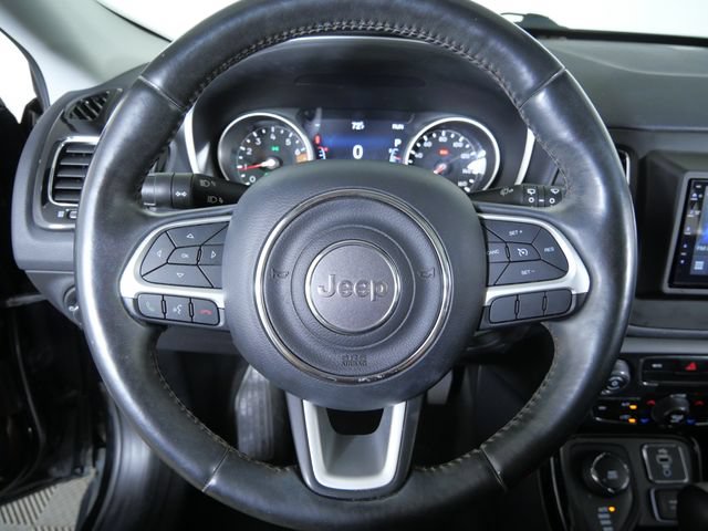 Used 2018 Jeep Compass Limited w/ Navigation Group AWD/4WD image 28