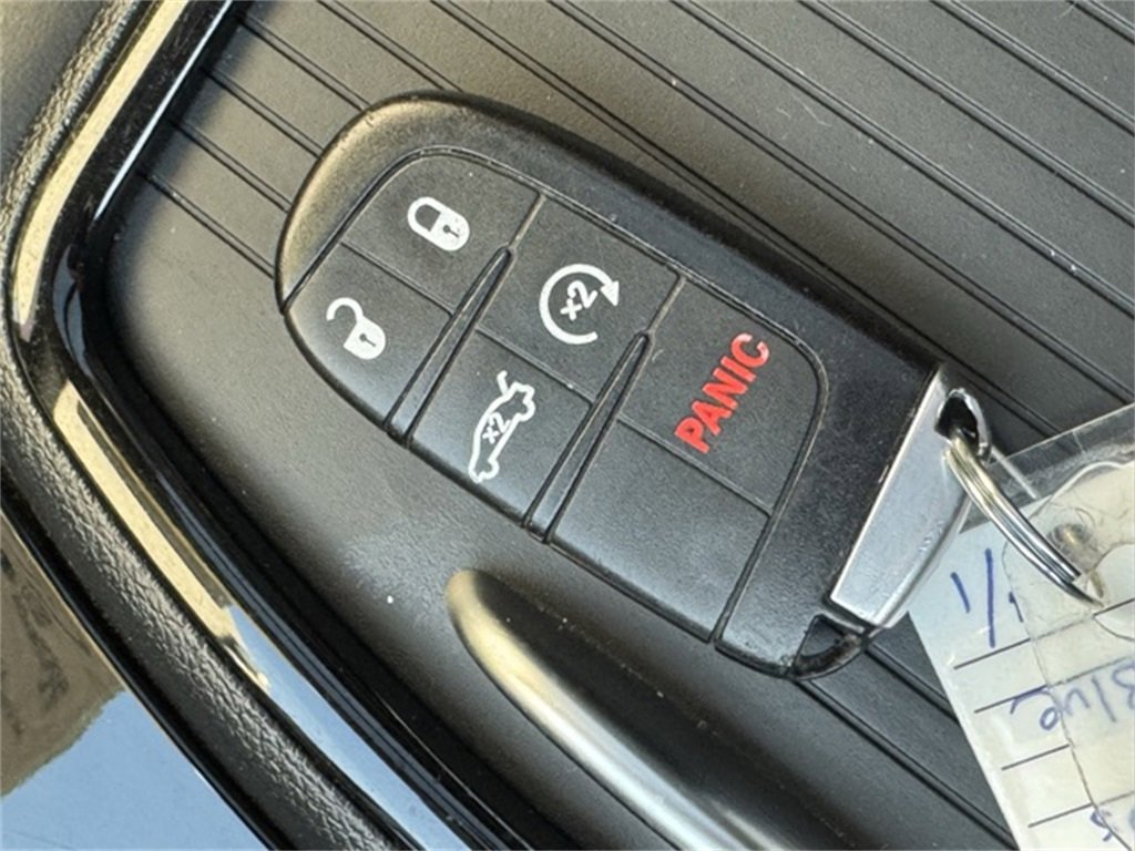 Used 2017 Chrysler 300 S w/ 300S Premium Group image 33