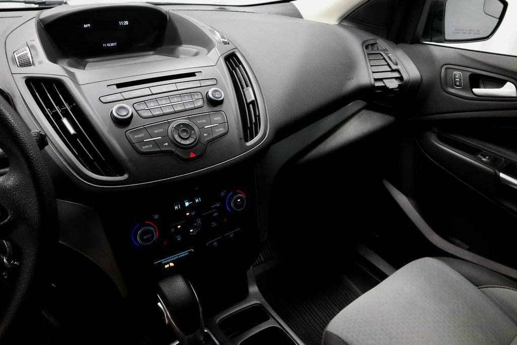 Certified 2018 Ford Escape SE image 31