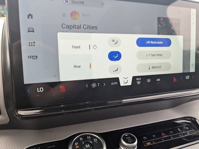 Certified 2025 Ford Expedition Active image 25