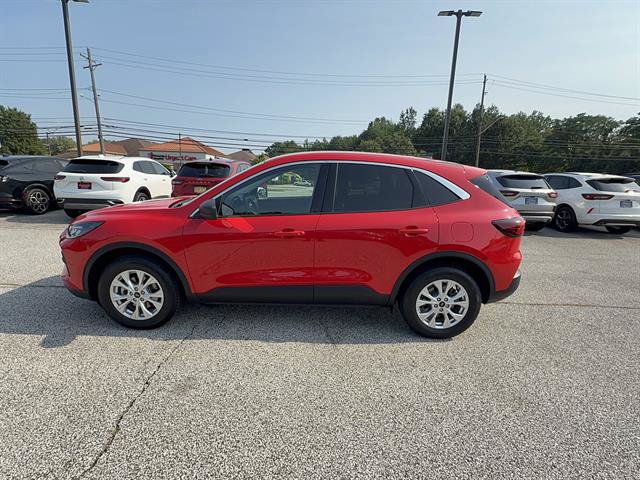 Certified 2024 Ford Escape Active AWD/4WD image 2