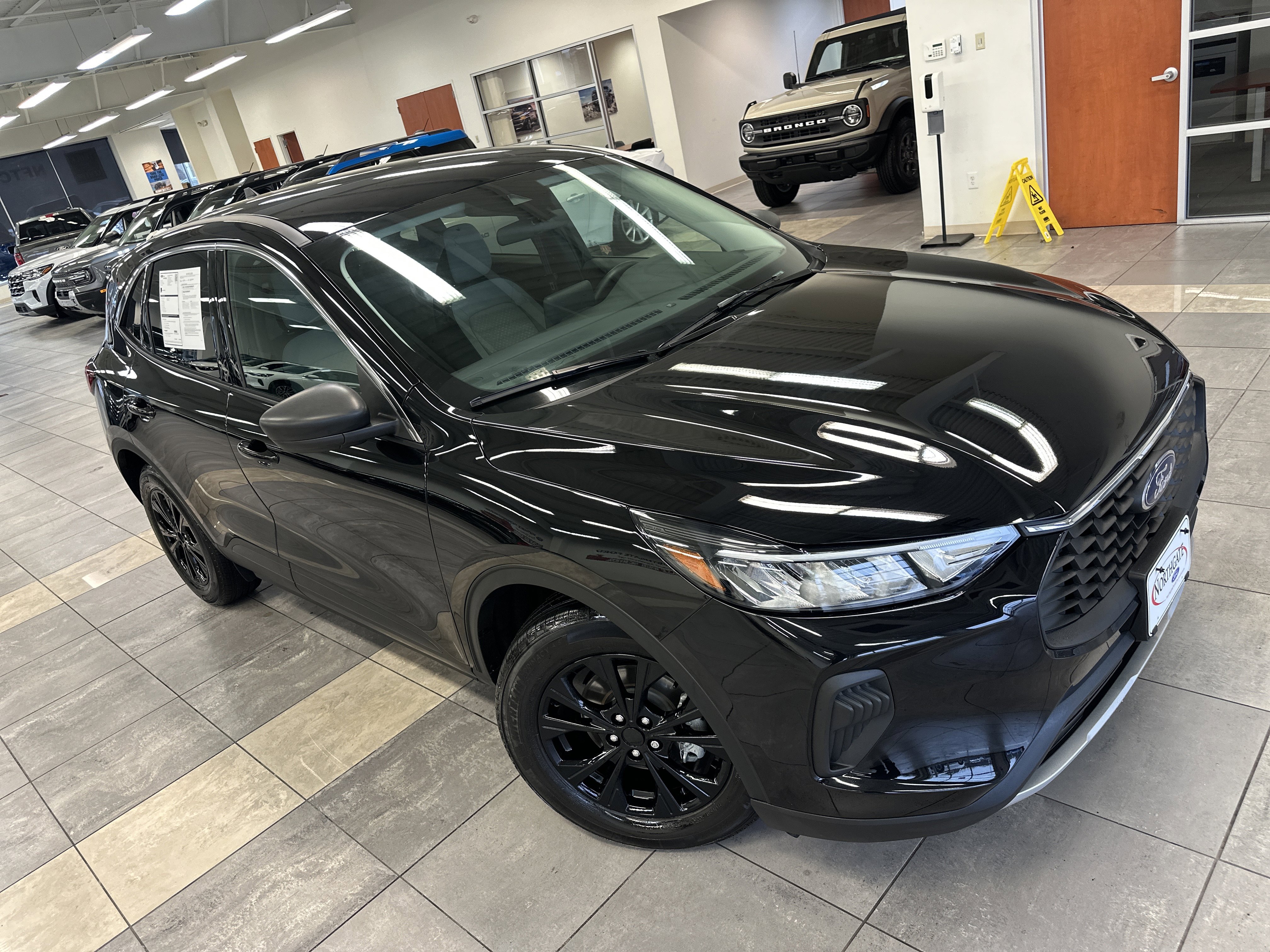 Certified 2023 Ford Escape Active w/ Cold Weather Package image 9