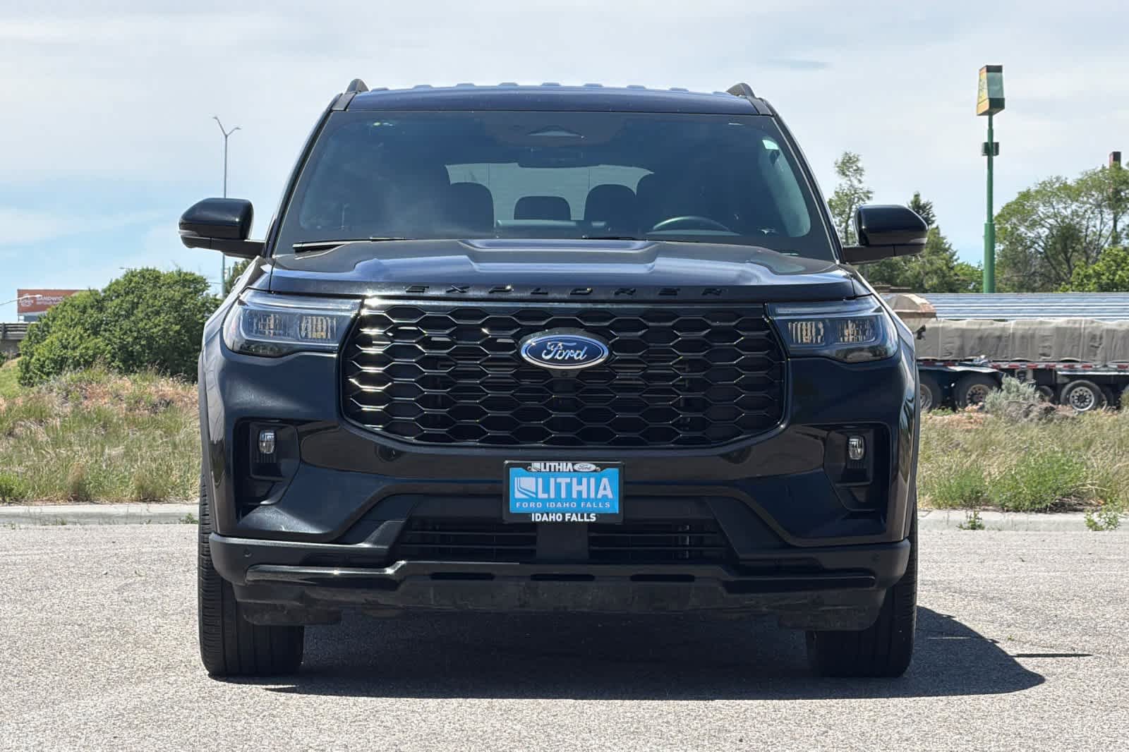 Certified 2025 Ford Explorer ST-Line w/ ST-Line Street Pack AWD/4WD image 10