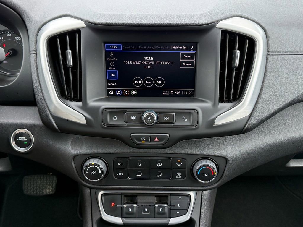 Used 2024 GMC Terrain SLE image 21