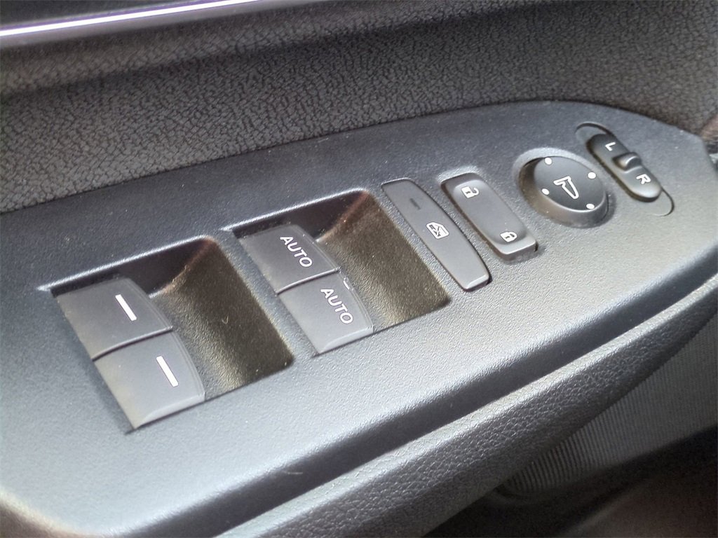 Used 2018 Honda CR-V EX image 24