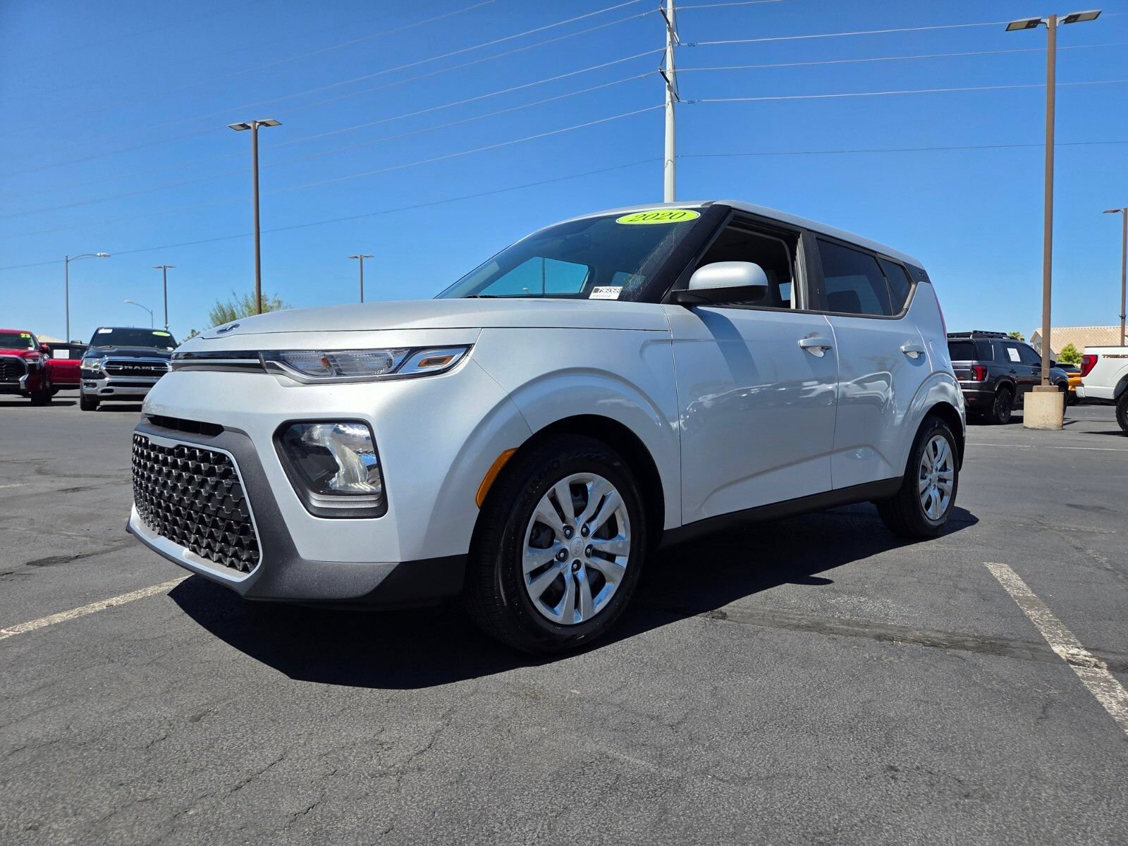 Used 2020 Kia Soul LX FWD image 2