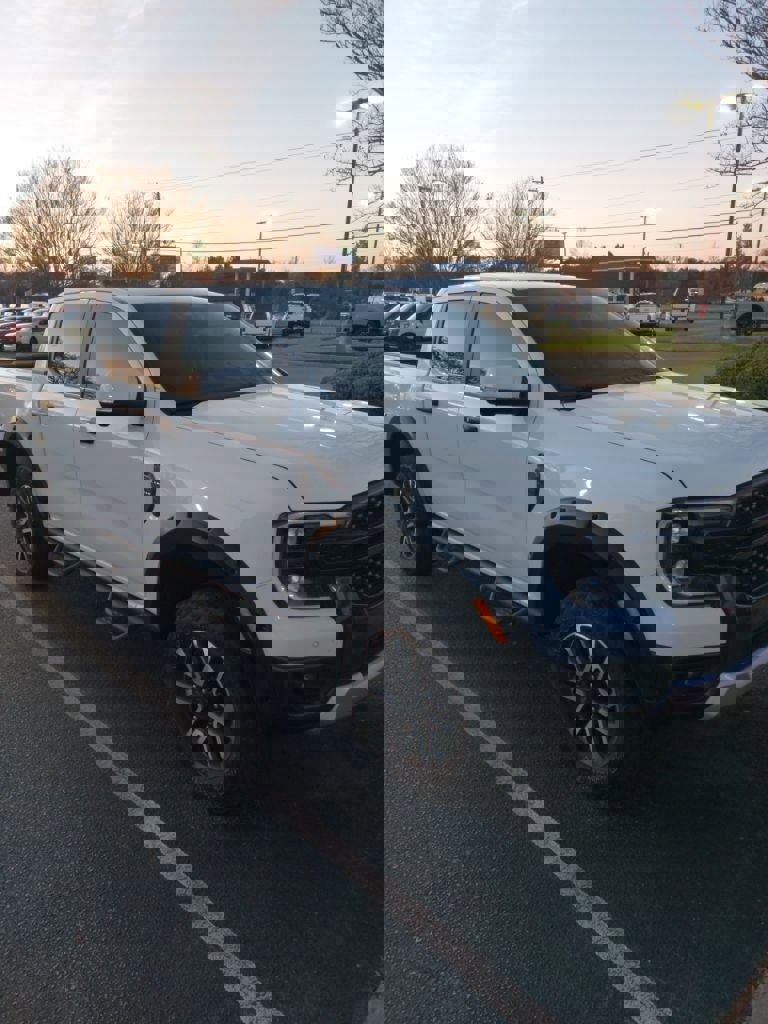 Certified 2024 Ford Ranger Lariat w/ FX4 Off-Road Package image 15