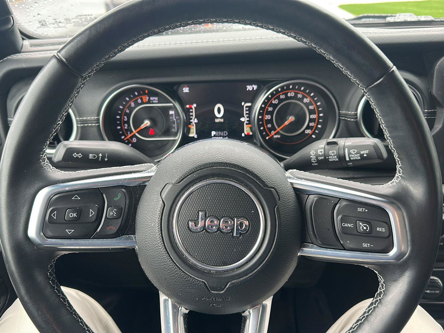 Used 2021 Jeep Wrangler Unlimited Sahara AWD/4WD image 15