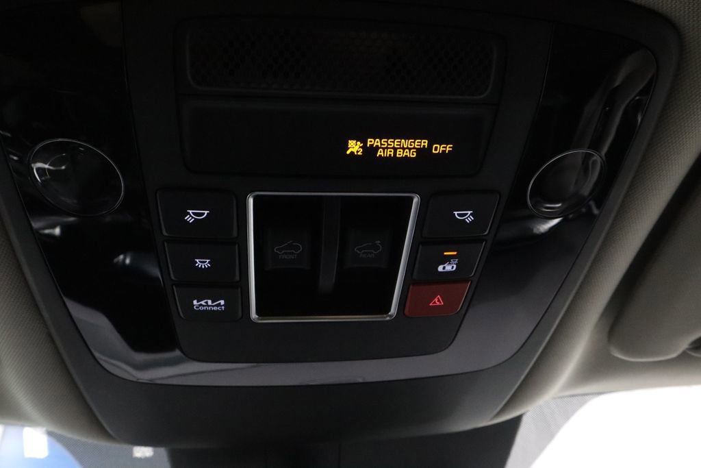 Used 2024 Kia Carnival SX Prestige image 34