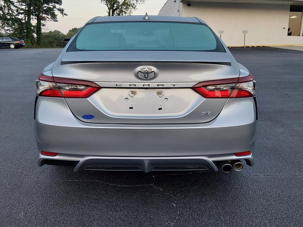 Used 2023 Toyota Camry SE FWD image 5