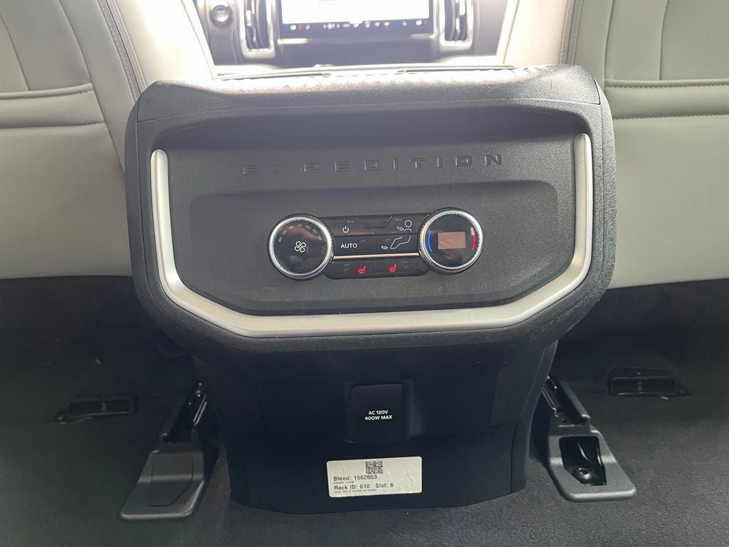 Certified 2025 Ford Expedition Platinum AWD/4WD image 14