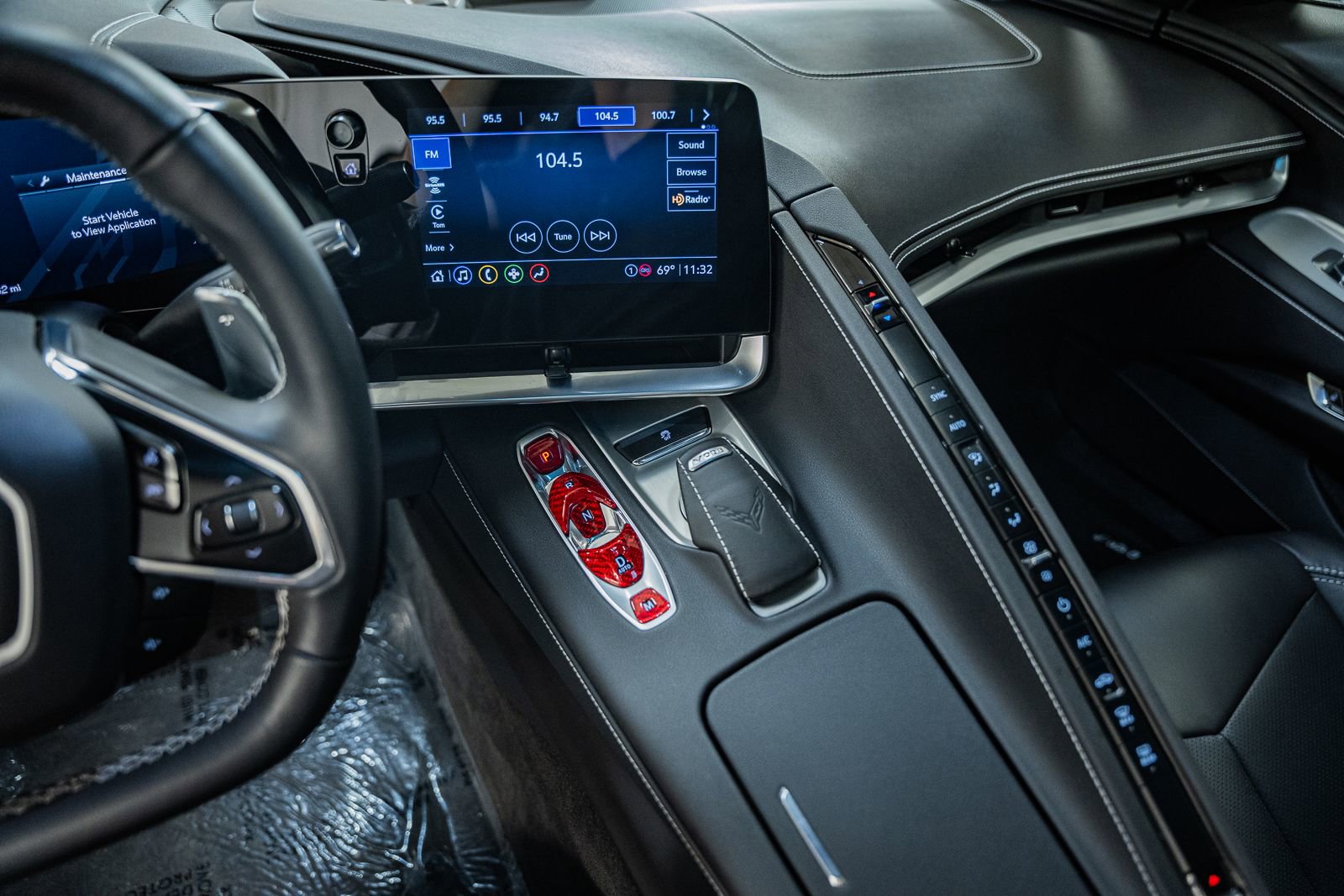 Used 2022 Chevrolet Corvette Stingray Coupe w/ 1LT image 27