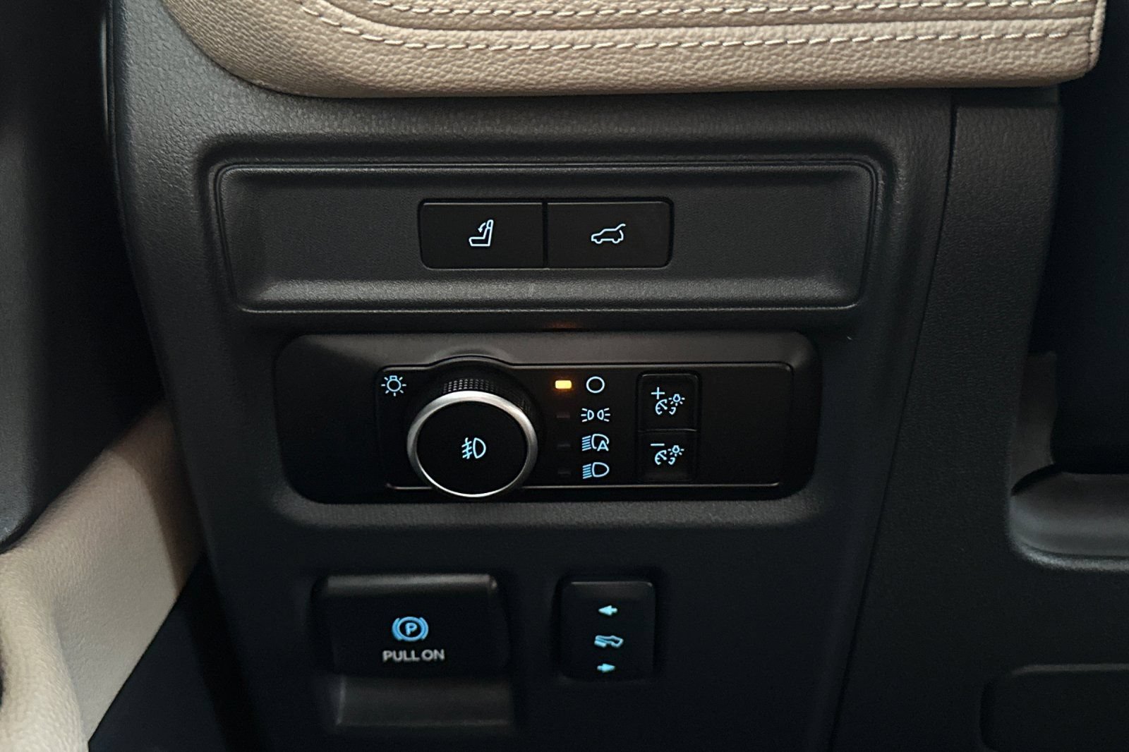 Certified 2024 Ford Expedition Max Limited RWD image 29
