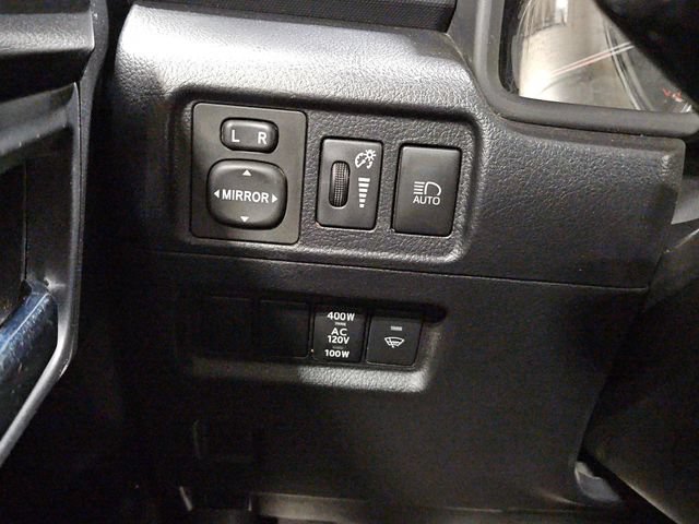 Used 2022 Toyota 4Runner TRD Off-Road Premium AWD/4WD image 31