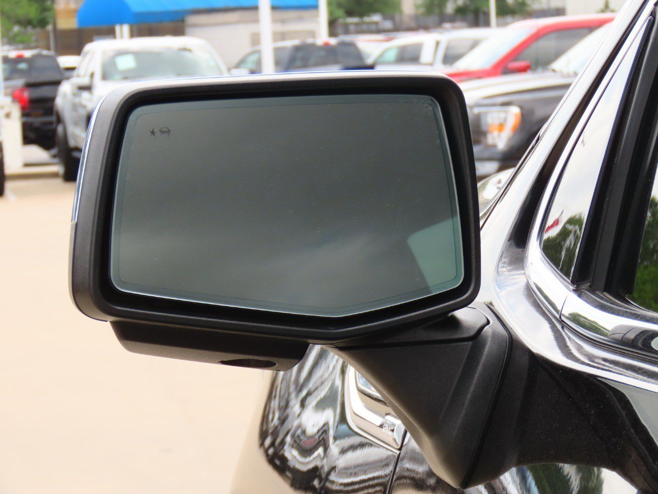 Used 2021 GMC Sierra 1500 SLT AWD/4WD image 16
