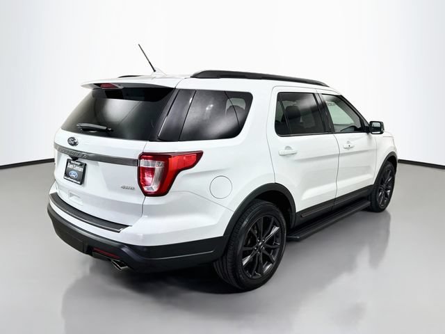 Certified 2019 Ford Explorer XLT w/ Equipment Group 202A AWD/4WD image 7