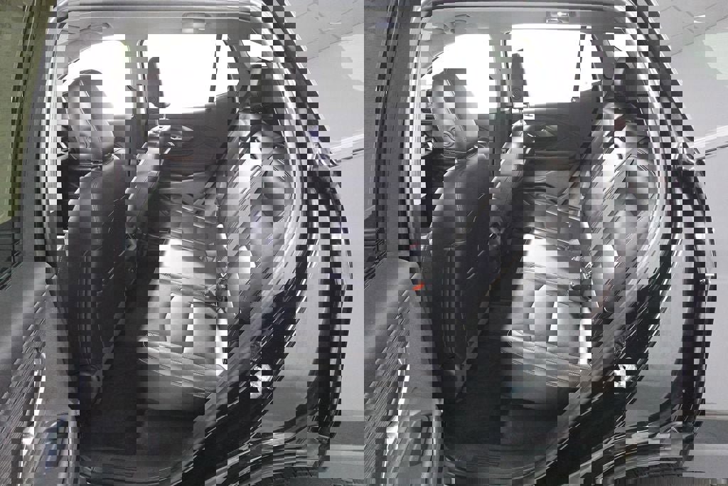 Used 2021 GMC Terrain SLT image 23