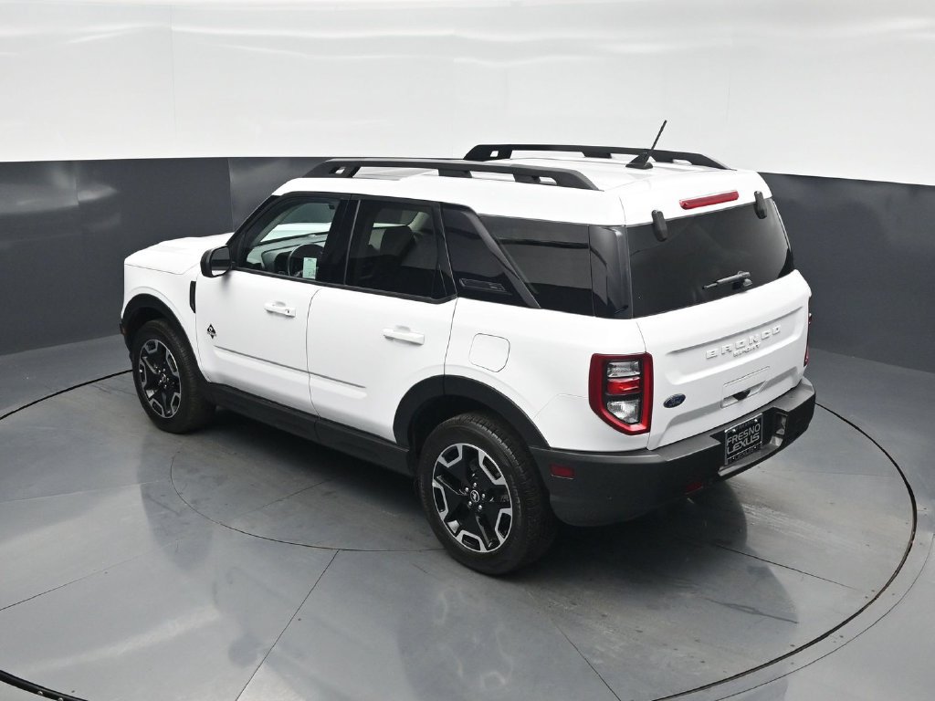 Certified 2023 Ford Bronco Sport Outer Banks w/ Tech Package AWD/4WD image 38