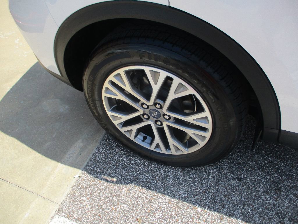 Certified 2022 Ford Escape SEL image 26