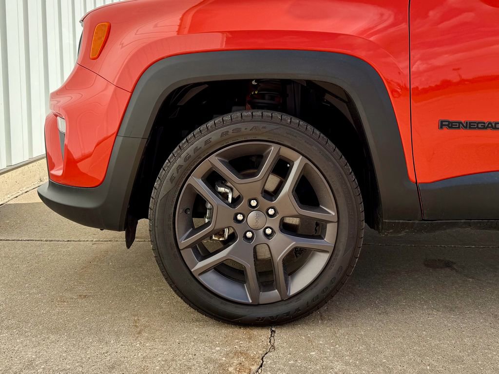 Used 2021 Jeep Renegade Latitude image 33