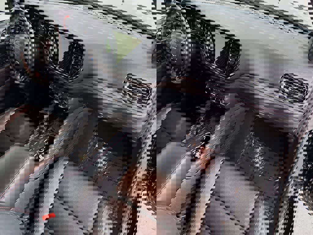 Used 2025 Dodge Durango R/T image 35