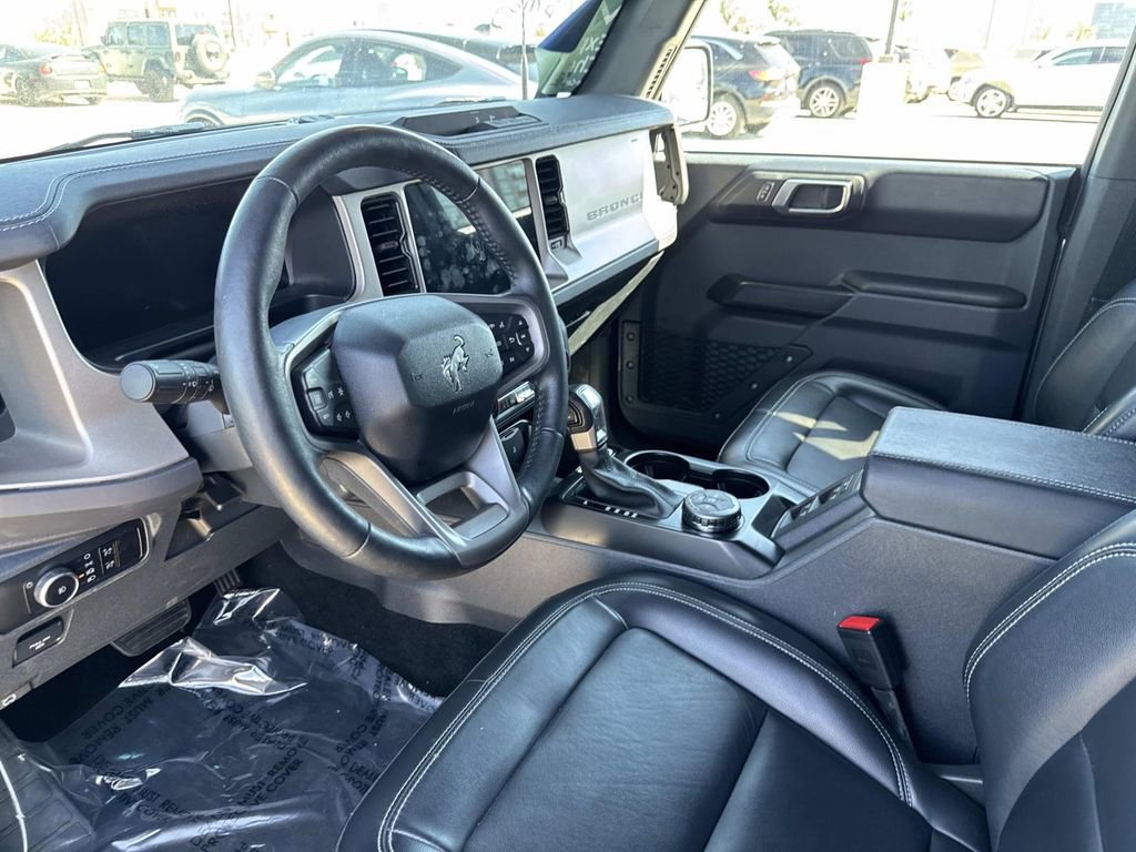 Certified 2025 Ford Bronco Outer Banks AWD/4WD image 12